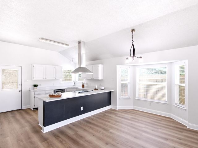7562 John T White Road, Fort Worth, TX 76120