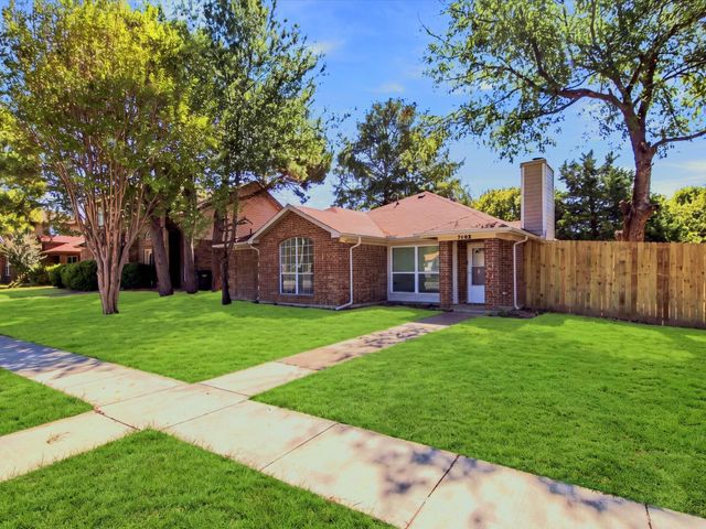 7562 John T White Road, Fort Worth, TX 76120