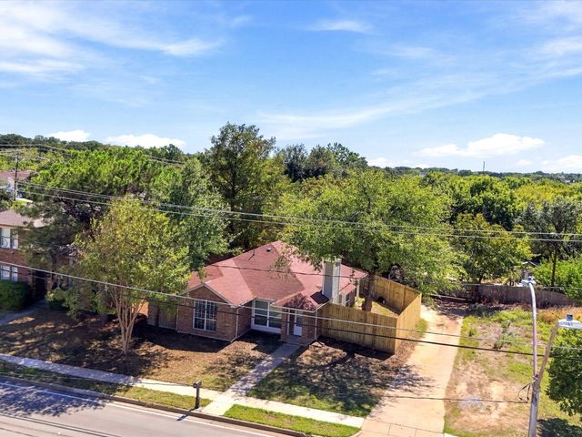 7562 John T White Road, Fort Worth, TX 76120