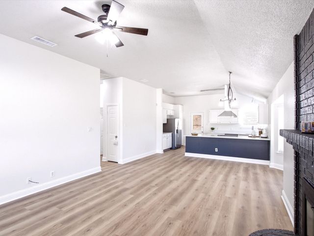 7562 John T White Road, Fort Worth, TX 76120