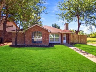 7562 John T White Road, Fort Worth, TX 76120