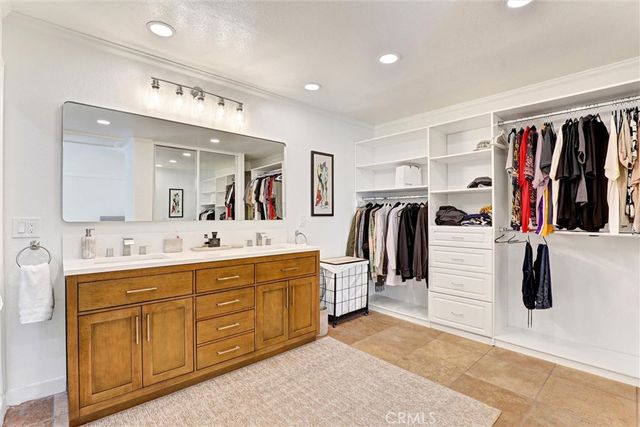 904 S Ridgecrest Circle, Anaheim, CA 92807
