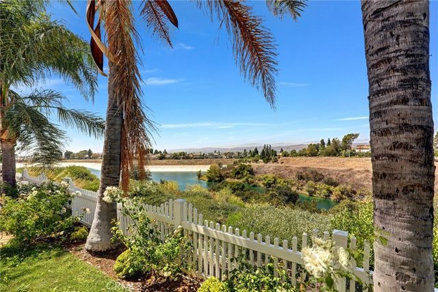 904 S Ridgecrest Circle, Anaheim, CA 92807