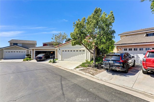 904 S Ridgecrest Circle, Anaheim, CA 92807