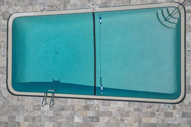 527 SUTTON PLACE, Longboat Key, FL 34228