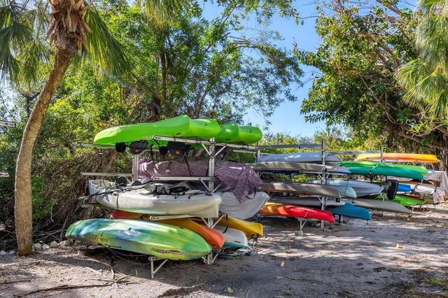 527 SUTTON PLACE, Longboat Key, FL 34228