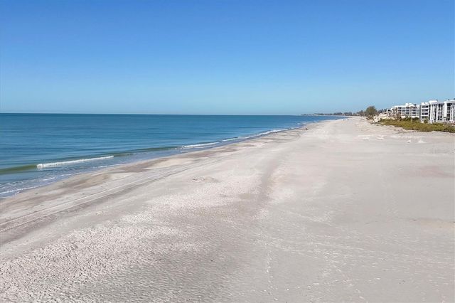 527 SUTTON PLACE, Longboat Key, FL 34228