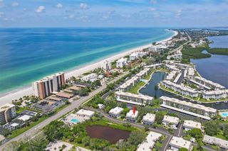 527 SUTTON PLACE, Longboat Key, FL 34228