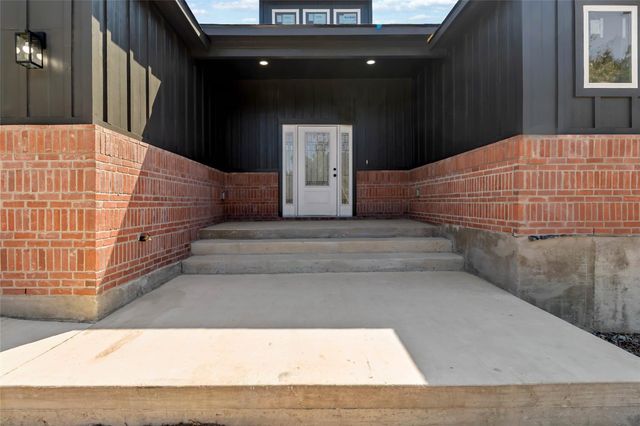 116 Crazy Cross RD, Wimberley, TX 78676