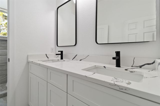 116 Crazy Cross RD, Wimberley, TX 78676