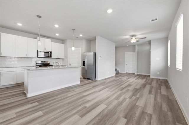 614 Pelican Drive, Kemah, TX 77565