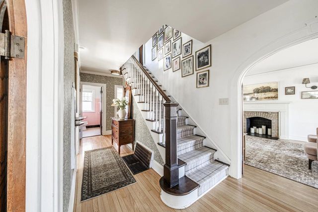 2867 N 72nd STREET, Milwaukee, WI 53210