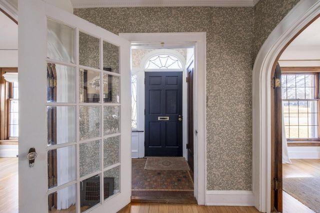 2867 N 72nd STREET, Milwaukee, WI 53210