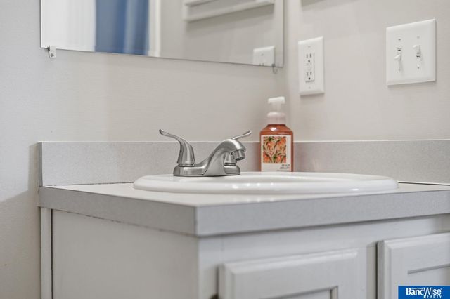 1808 SW 33rd Street, Lincoln, NE 68522