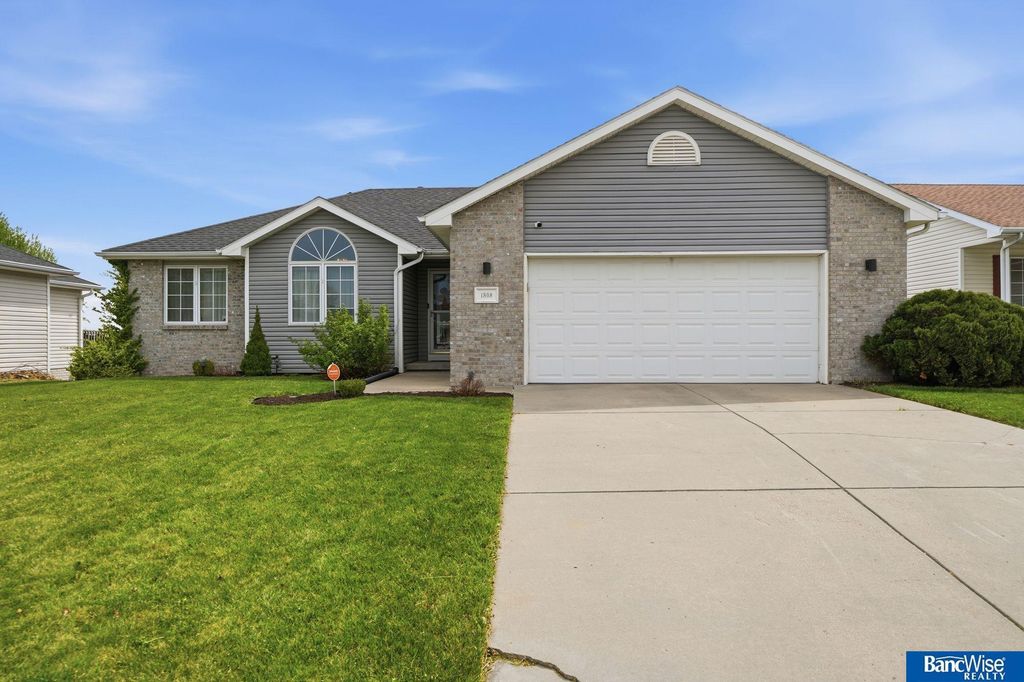 1808 SW 33rd Street, Lincoln, NE 68522