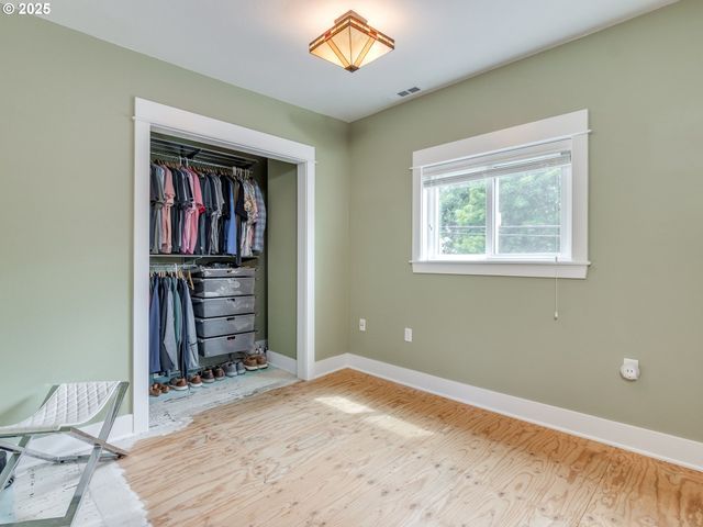 420 S CENTER St, Newberg, OR 97132