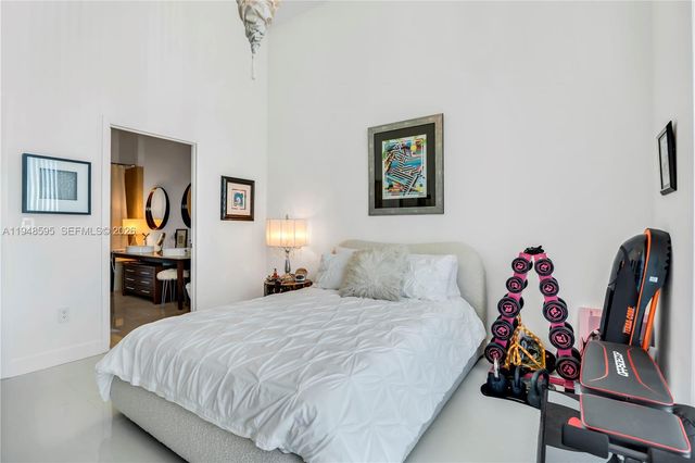 465 Brickell Ave 4106, Miami, FL 33131