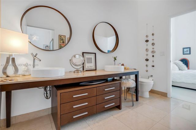 465 Brickell Ave 4106, Miami, FL 33131