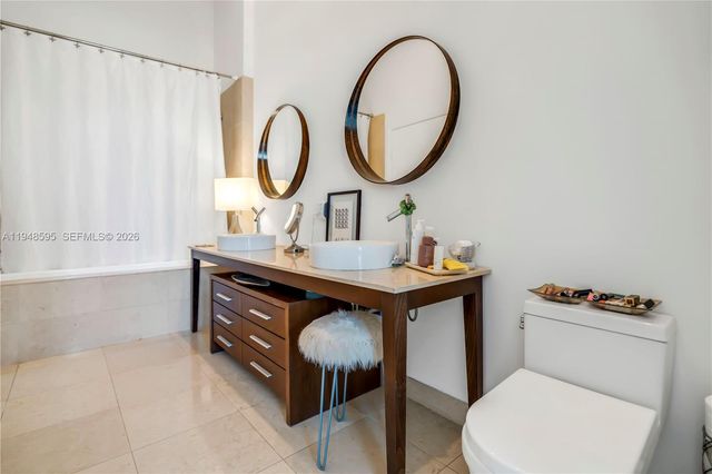 465 Brickell Ave 4106, Miami, FL 33131