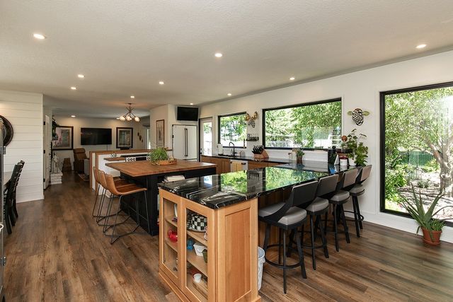 3285 Ashworth Road, Waukee, IA 50263