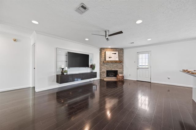 6502 River Bluff Drive, Houston, TX 77085