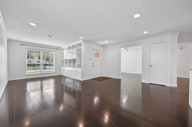 6502 River Bluff Drive, Houston, TX 77085