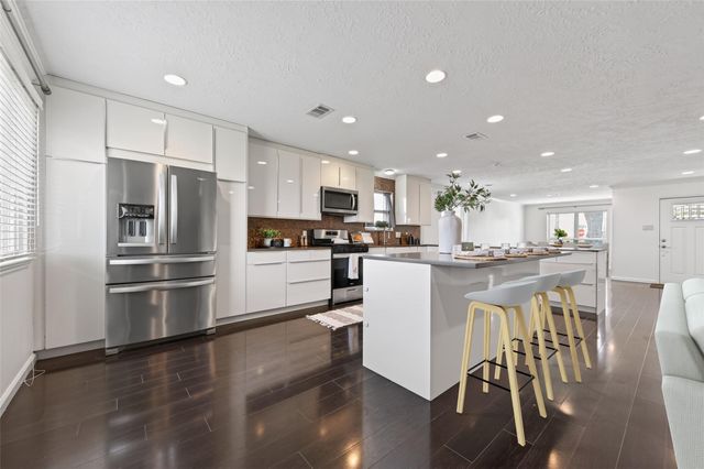 6502 River Bluff Drive, Houston, TX 77085