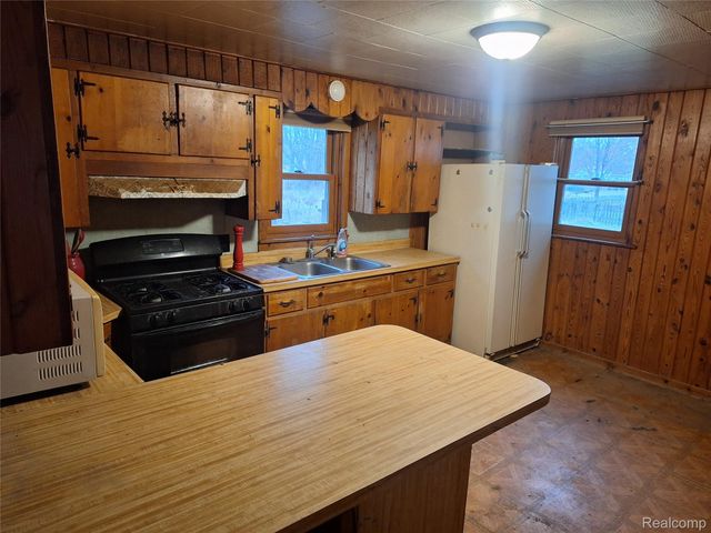 6921 Wegner Road, Thomas Township, MI 48609