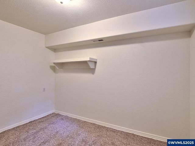 1745 NE West Devils Lake Rd, Lincoln City, OR 97367