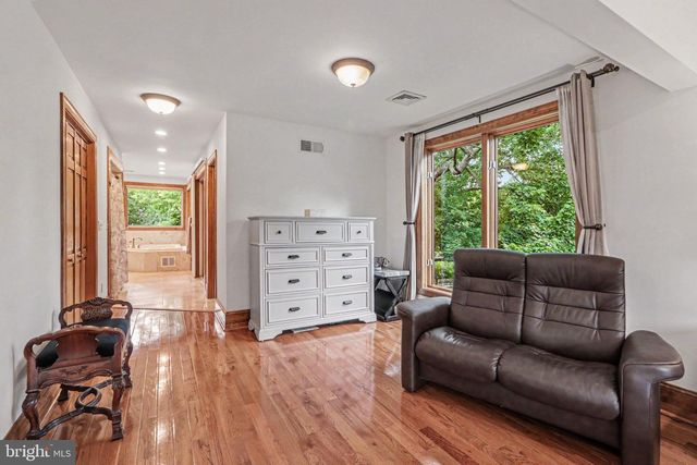 322 OLDE MEADOW LN, Hershey, PA 17033