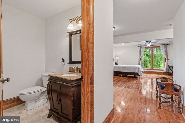 322 OLDE MEADOW LN, Hershey, PA 17033