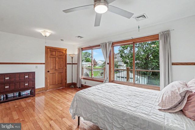 322 OLDE MEADOW LN, Hershey, PA 17033