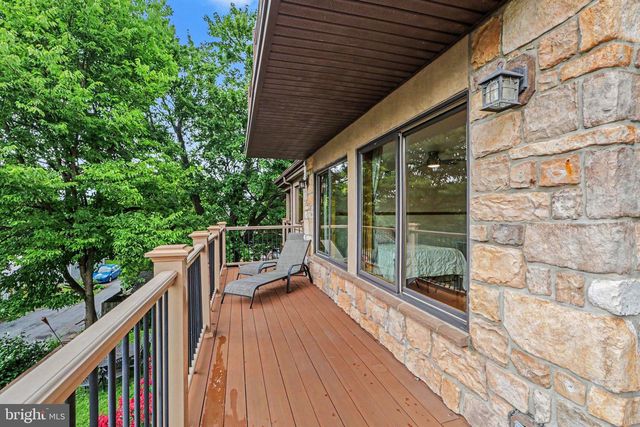 322 OLDE MEADOW LN, Hershey, PA 17033