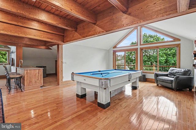 322 OLDE MEADOW LN, Hershey, PA 17033