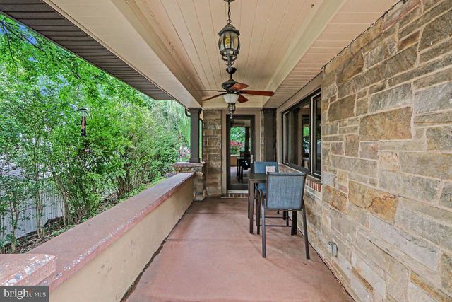 322 OLDE MEADOW LN, Hershey, PA 17033