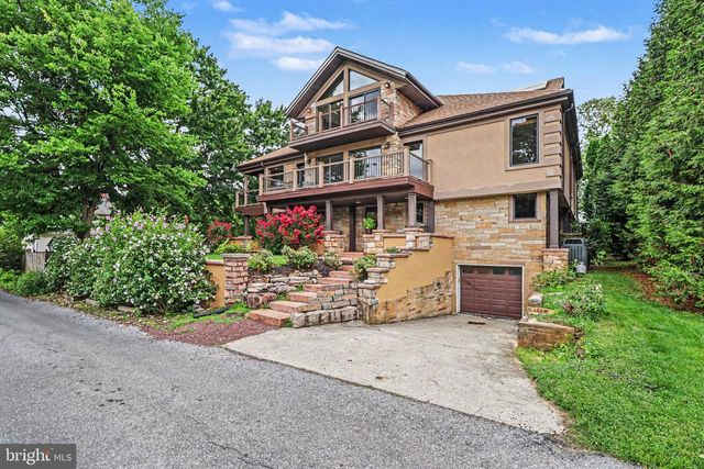 322 OLDE MEADOW LN, Hershey, PA 17033