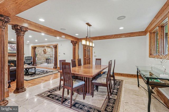 322 OLDE MEADOW LN, Hershey, PA 17033