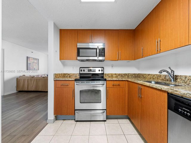 3300 NE 192nd Street 603, Aventura, FL 33180