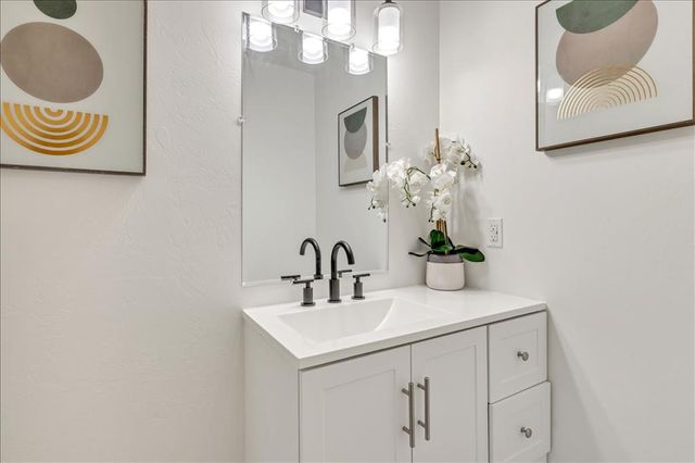 5007 N Central Road, Bethany, OK 73008