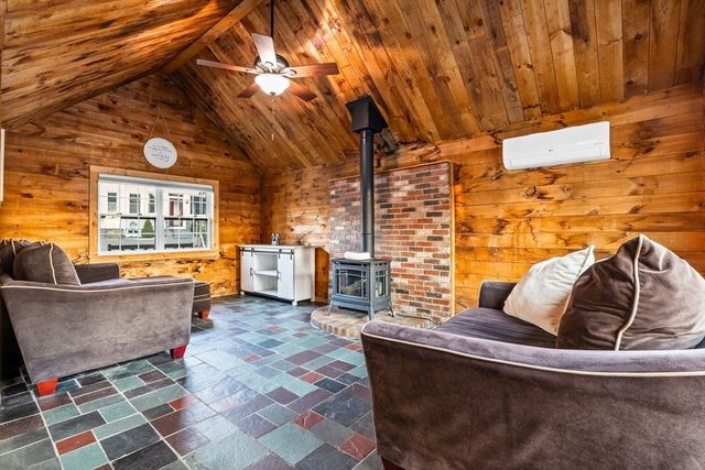 15 Northrop Ter, Lynn, MA 01904