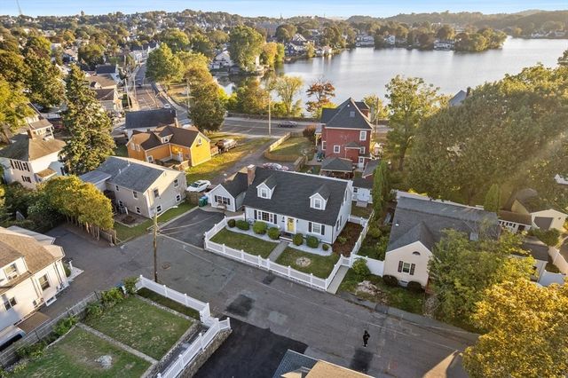 15 Northrop Ter, Lynn, MA 01904