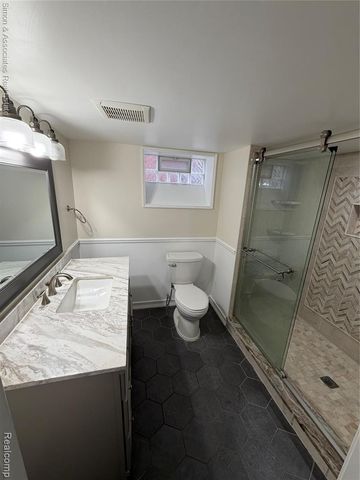 745 Beechmont Street, Dearborn, MI 48124