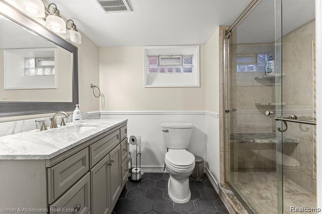 745 Beechmont Street, Dearborn, MI 48124