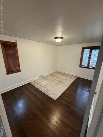 745 Beechmont Street, Dearborn, MI 48124