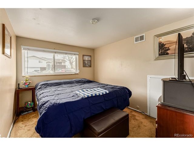 1146 W 102nd Ave, Northglenn, CO 80260