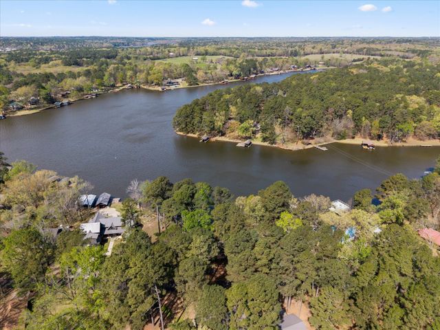230 Lake Drive, Mount Vernon, TX 75457