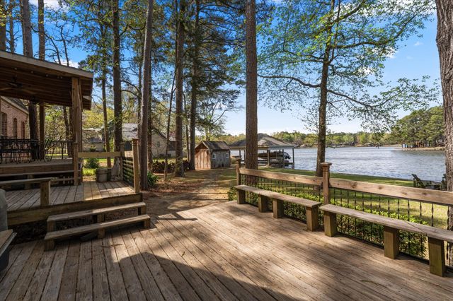 230 Lake Drive, Mount Vernon, TX 75457