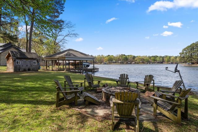 230 Lake Drive, Mount Vernon, TX 75457