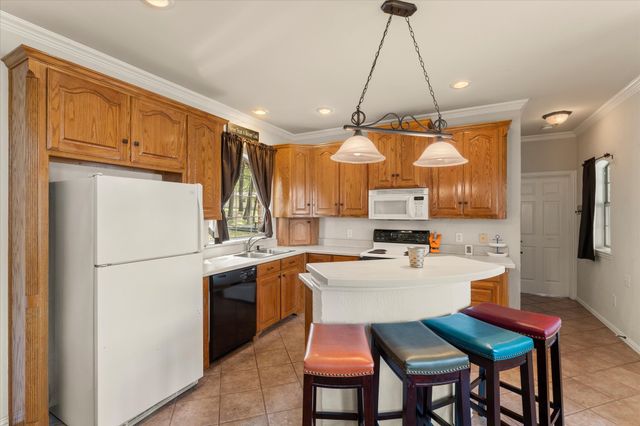 230 Lake Drive, Mount Vernon, TX 75457