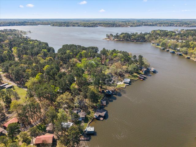 230 Lake Drive, Mount Vernon, TX 75457